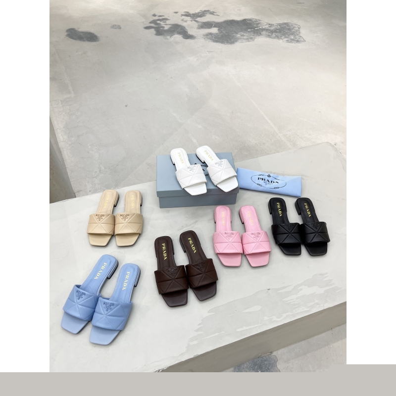 Pra*a slippers